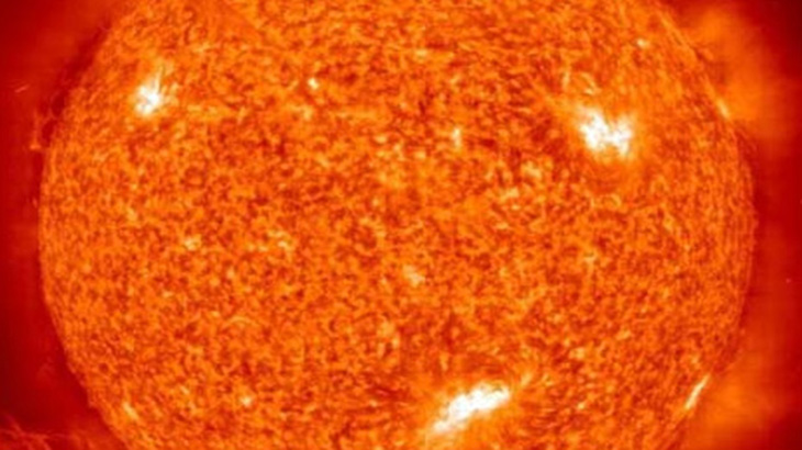 Nuevos mtodos ecolgicos de conversin de energa solar a elctrica