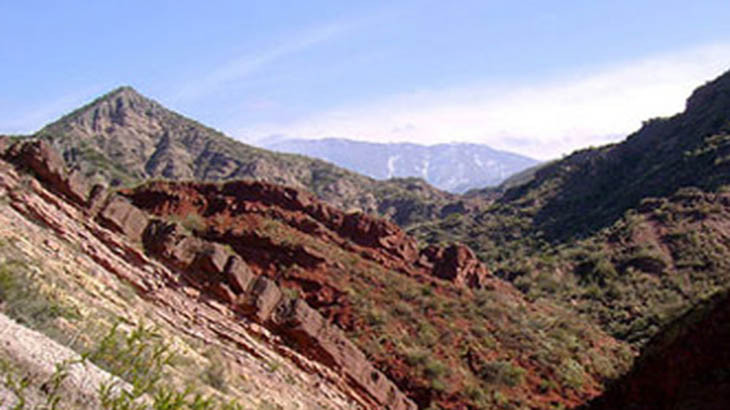 Edificar en el piedemonte de Mendoza